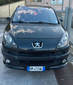 Peugeot 1007 1.6 HDi Sporty