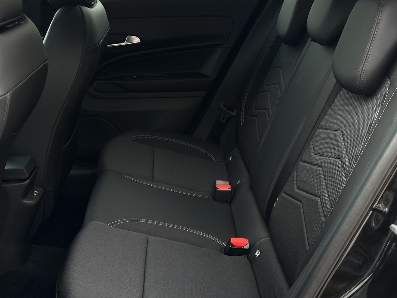 Jeep Avenger 1.2 Turbo 110 CV MHEV Summit