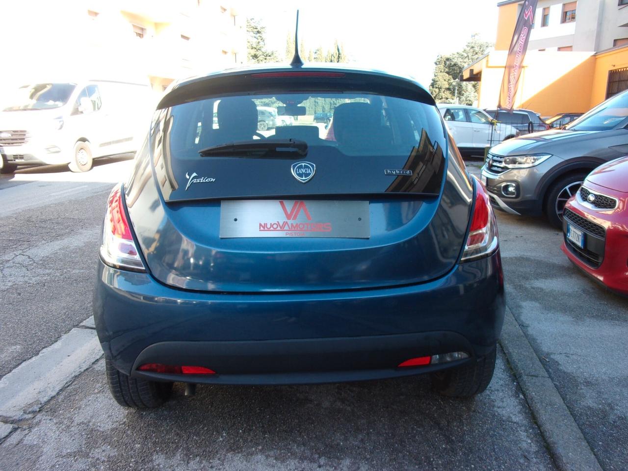 Lancia Ypsilon 1.0 FireFly 5 porte S&S Hybrid Gold