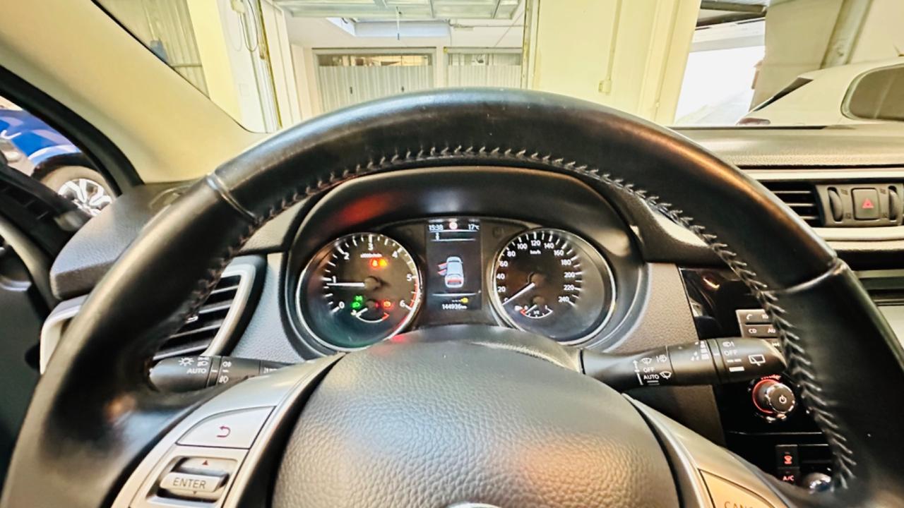 Nissan Qashqai 1.6 dCi 4x4 Tekna. Tagliandi certificati