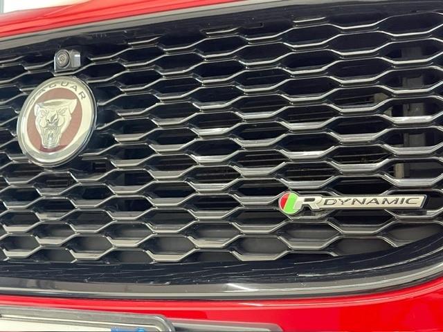 Jaguar E-Pace 2.0D 180 CV AWD R dynamic Chequered Flag