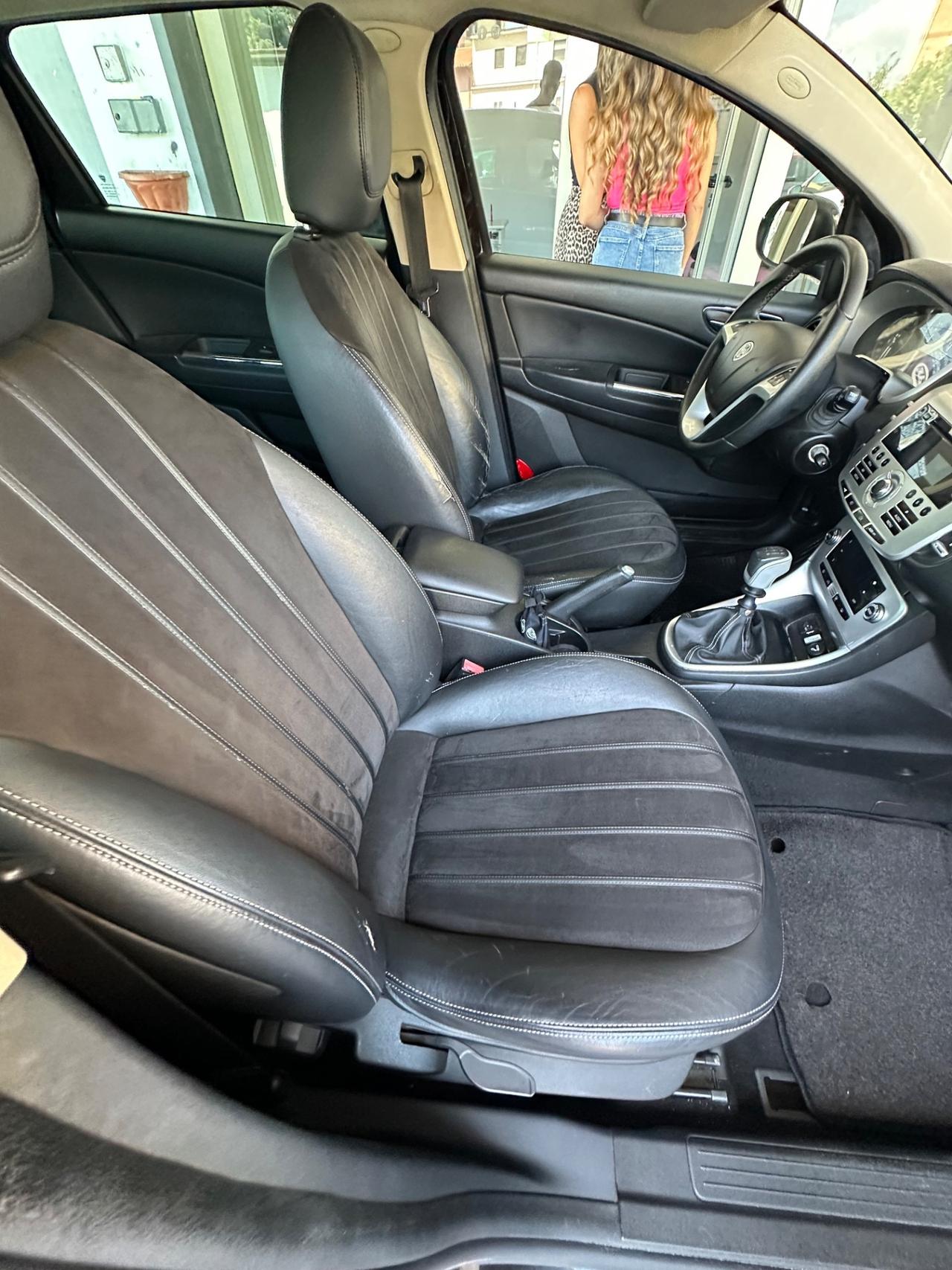 Lancia Delta 1.4 T-Jet 120 CV Silver Ecochic GPL