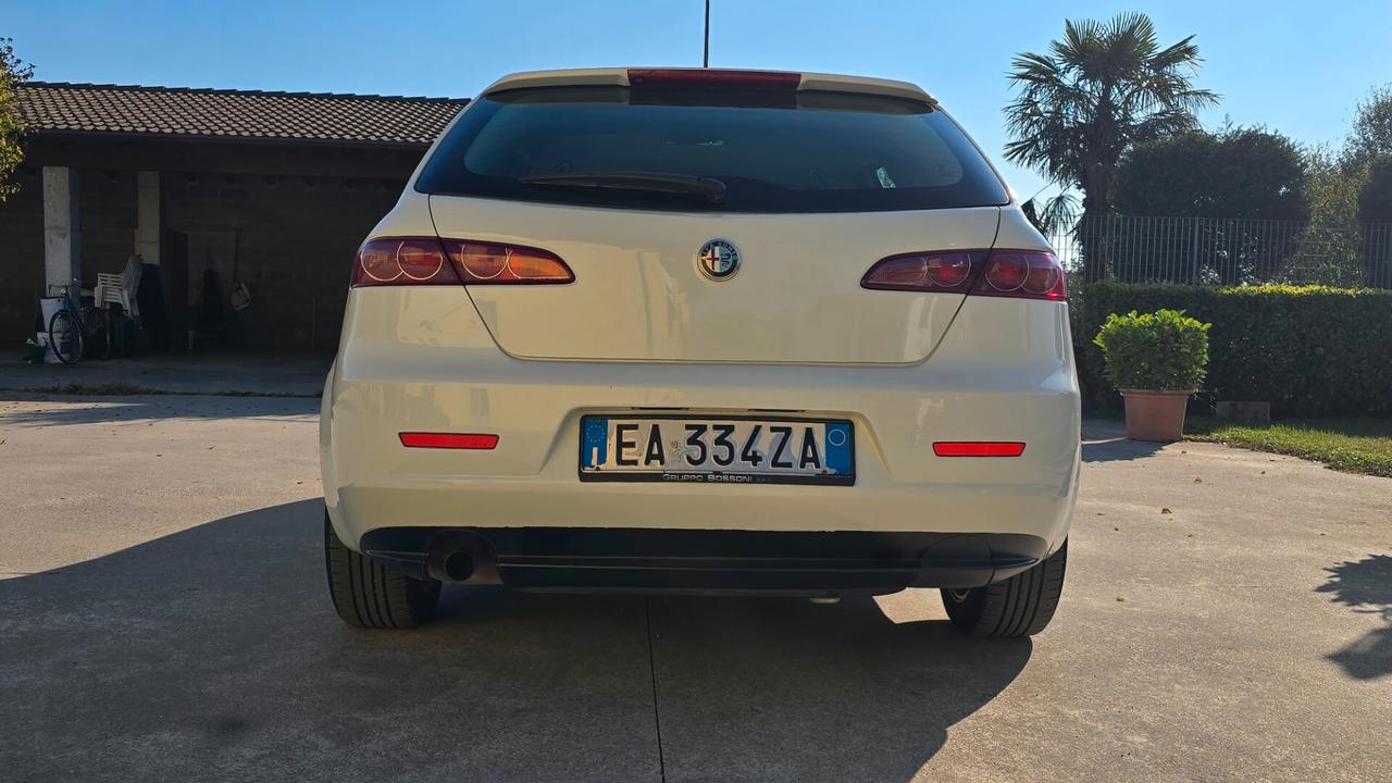 ALFA 159 1.9 JTDM PARI AL NUOVO