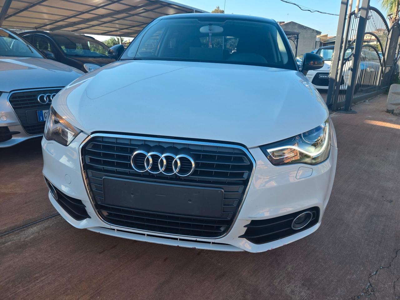 Audi A1 1.6 TDI S tronic Attraction