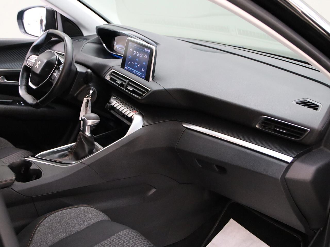 Peugeot 3008 1.5 bluehdi Active