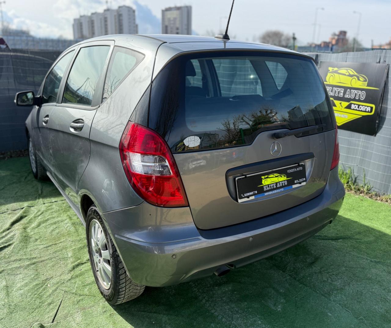 Mercedes CLASSE A 160 BENZINA 2011 BLUEFFICENCY NEOPATENTATI