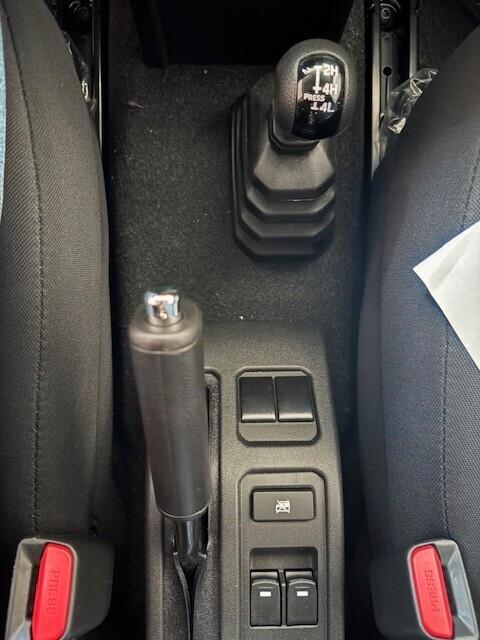 Suzuki Jimny 1.5 5MT all grip 4 porte