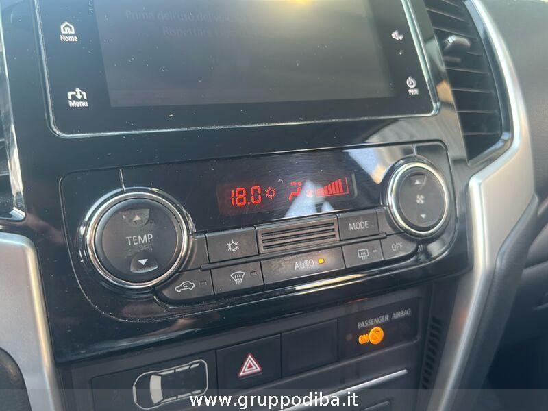 Mitsubishi L200 Cab VI 2019 Diesel d.cab 2.3d Invite Connect 4wd 150cv