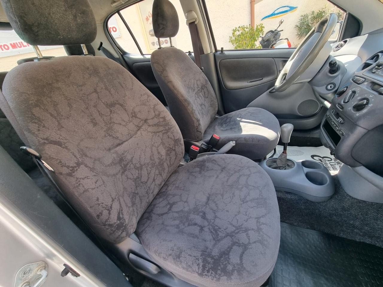 Toyota Yaris 1.4 tdi D-4D cat 5 porte