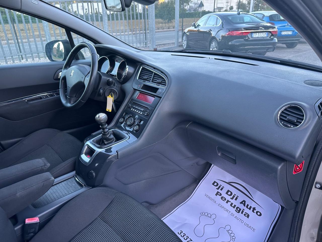 Peugeot 5008 1.6 HDi 112CV Business