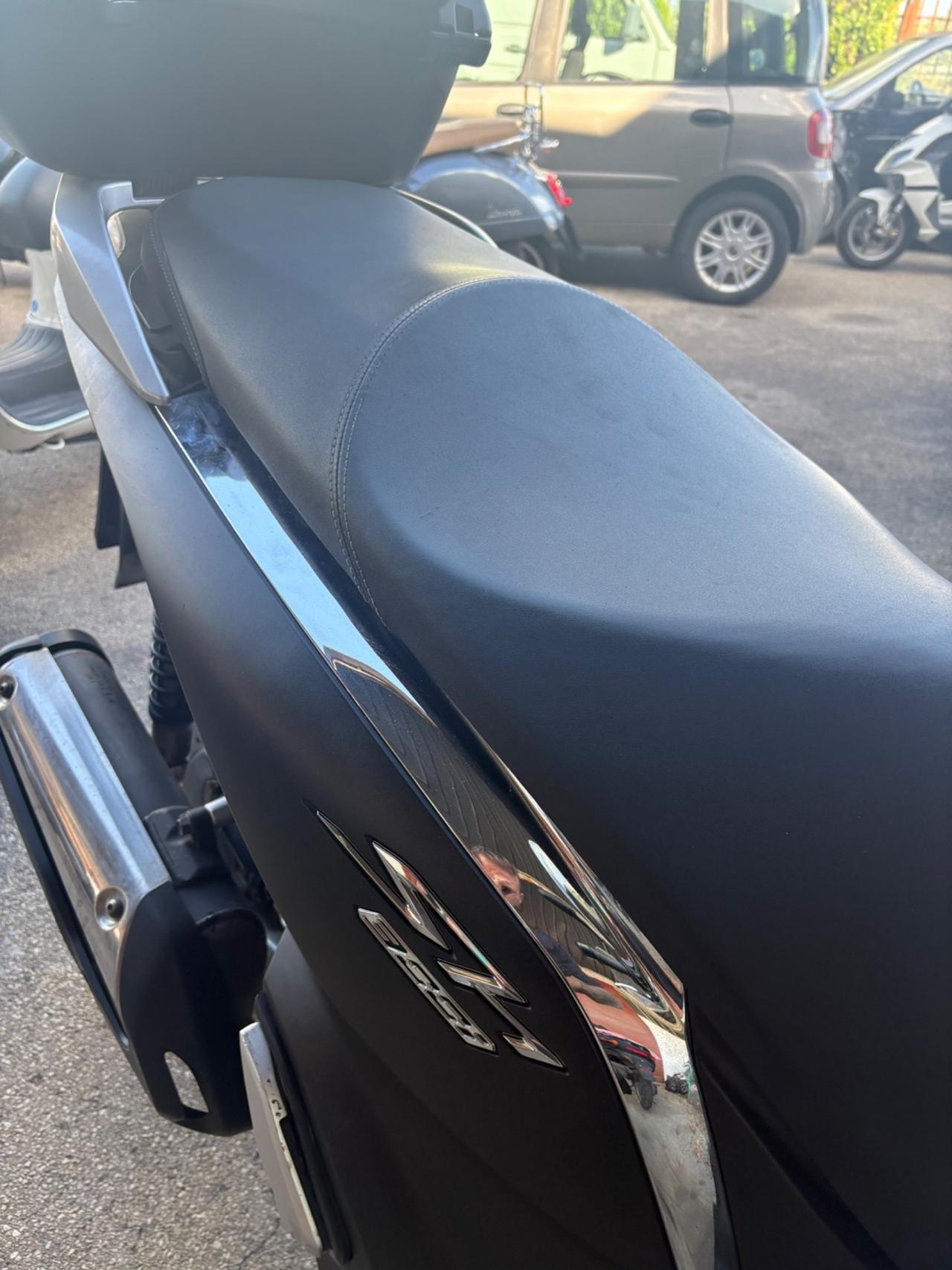 HONDA SH 300 i