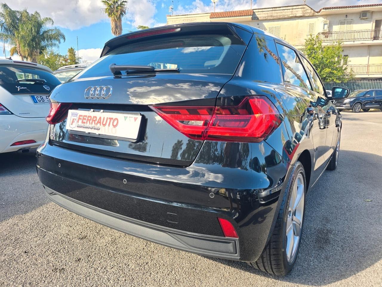 AUDI A1 SPORTBACK 1.0 95CV AUTOMATICA