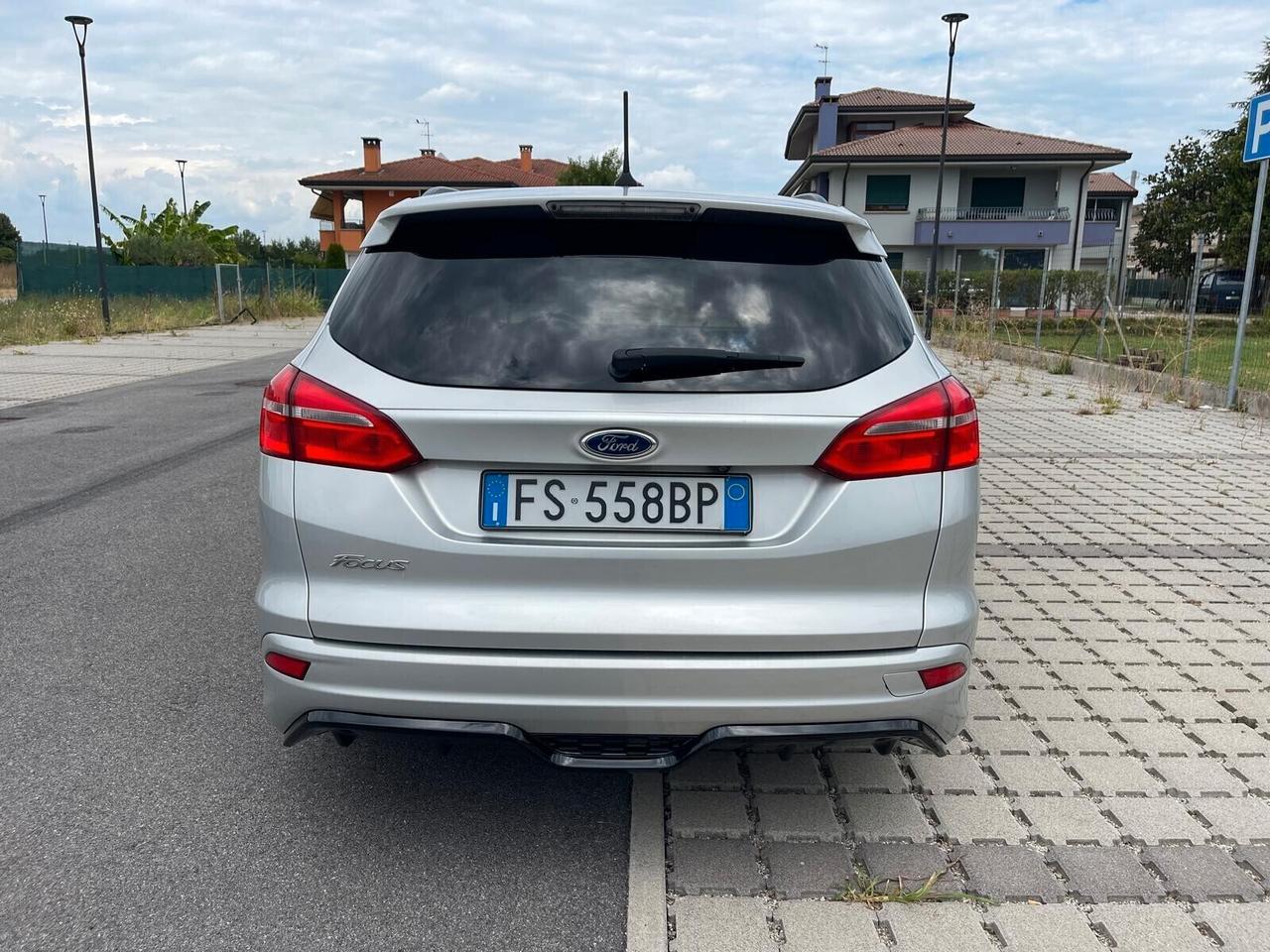 Ford Focus 1.5 TDCi 120 CV SW - Neopatentati