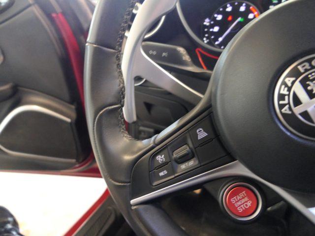 ALFA ROMEO Giulia 2.0 Turbo 280 CV AT8 AWD Q4 Veloce Ti