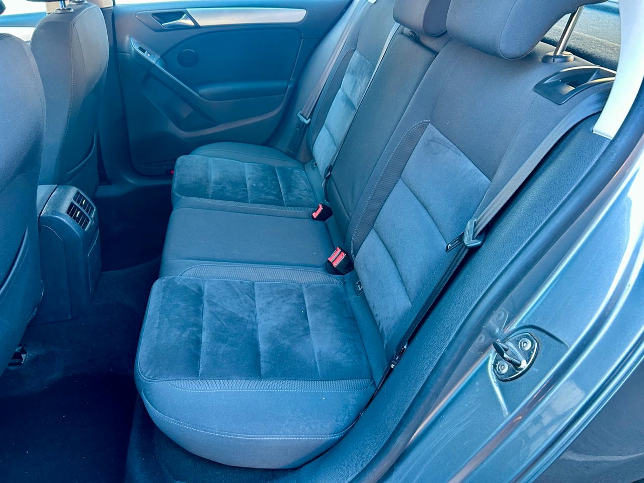 Volkswagen Golf 1.6 TDI DPF 5p. Highline 2011