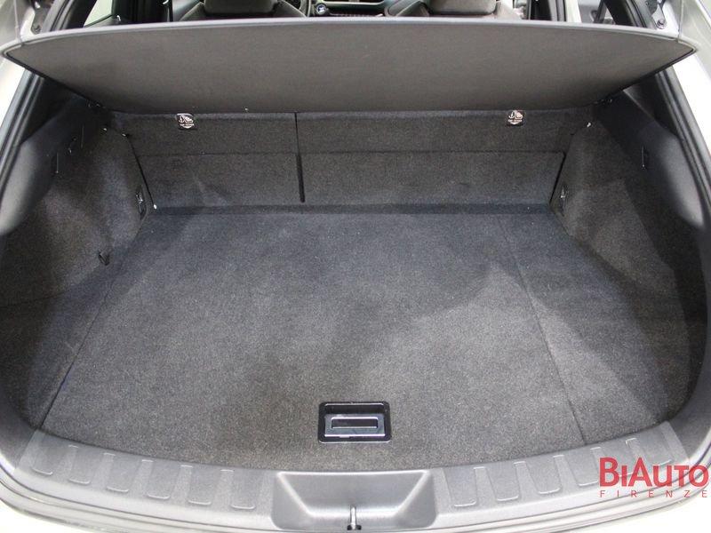 Lexus UX Hybrid Premium