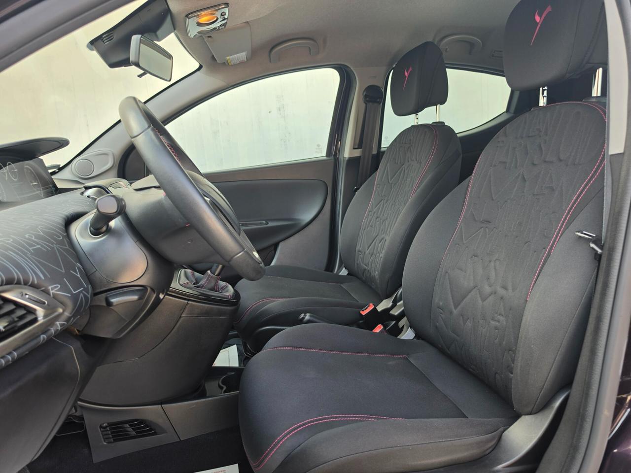 Lancia Ypsilon Paris 1.2 benzina 70cv