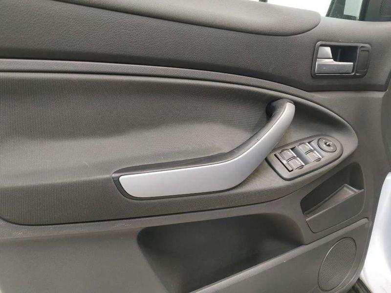 Ford Kuga 2.0 tdci + 2wd 140cv