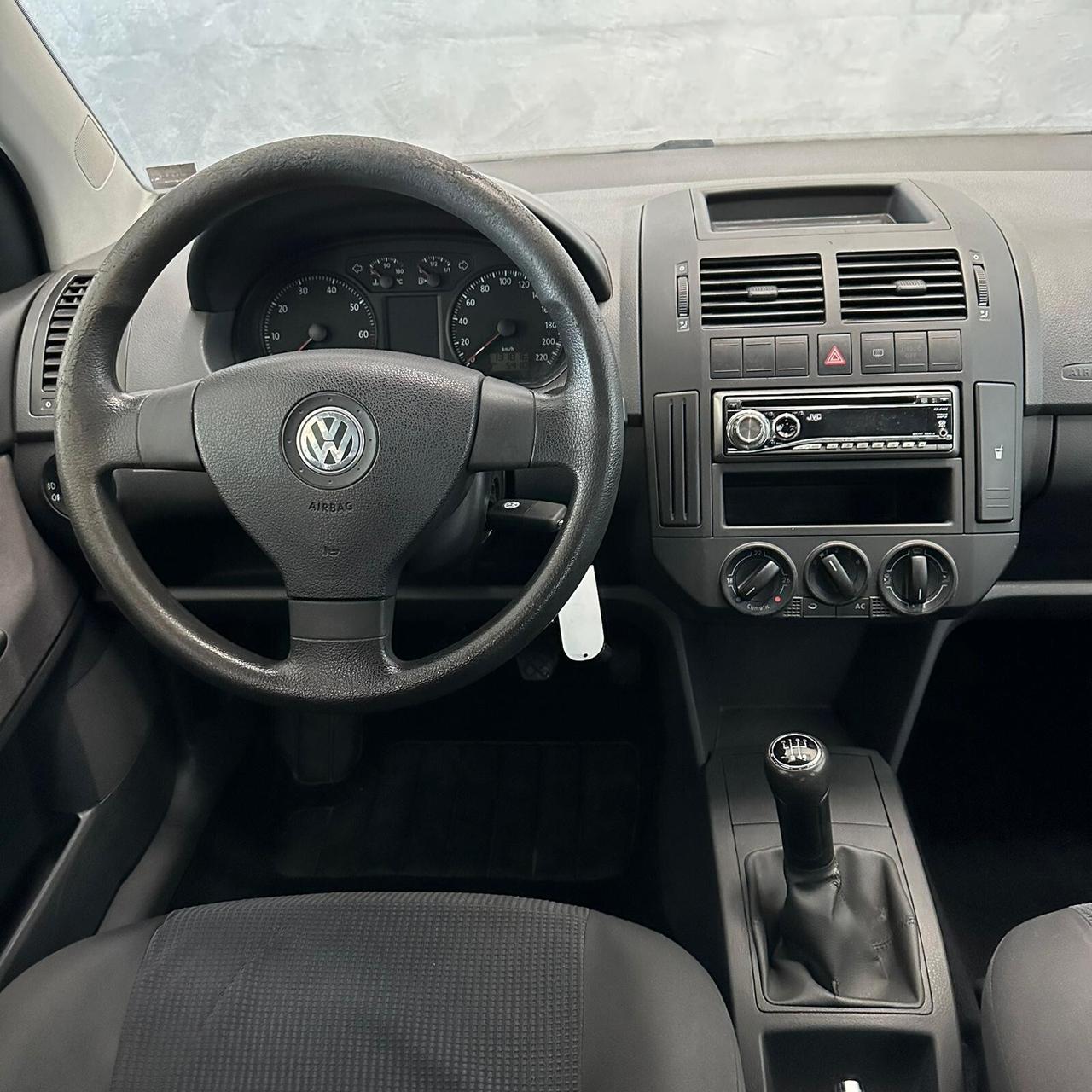 Volkswagen Polo 1.4/80CV 16V 5p. Sportline