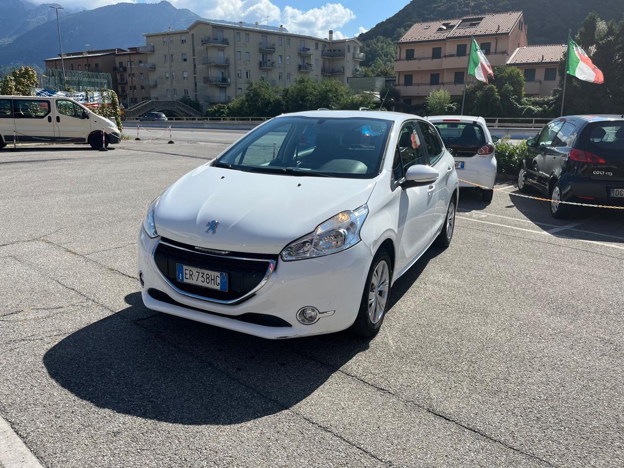 Peugeot 208 1.2 5 porte Active