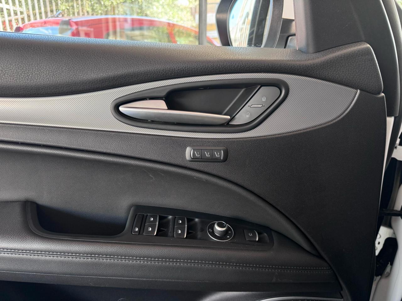 Alfa Romeo Stelvio LUSSO2.2 210cv Q4 2019 PROMO