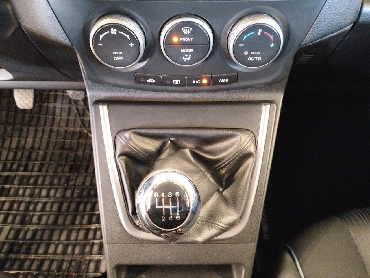 Mazda 5 1.6 MZ-CD 8V 115CV Dynamic Space - 7 POSTI - NEOPATENTATI