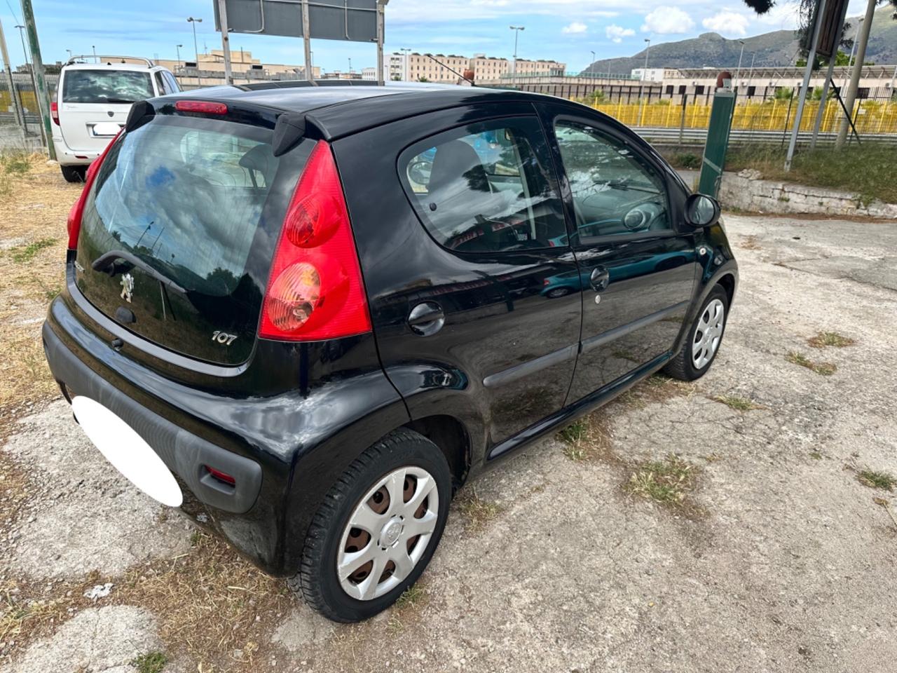 Peugeot 107 1.0 68CV 5p. Plaisir
