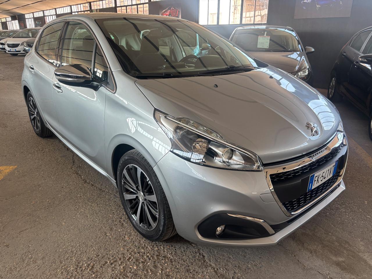 Peugeot 208 1.2 BENZINA 60KW 82CV Allure NEOPATENTATO