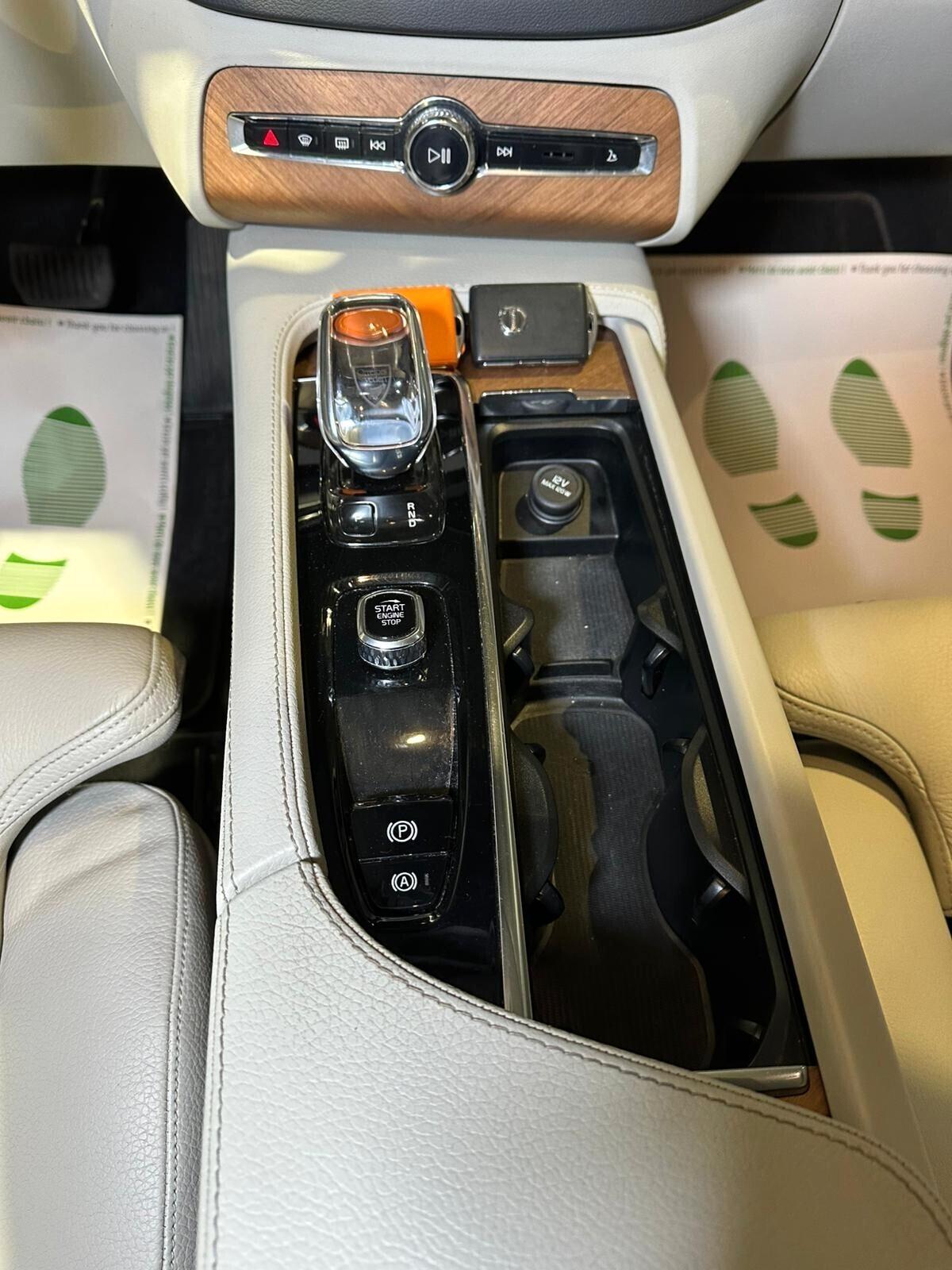 Volvo XC90 B5 (d) AWD Geartronic 7 posti Inscription