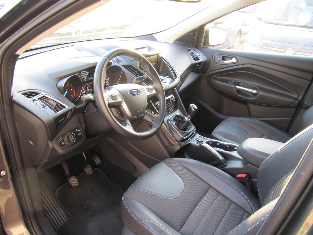 Ford Kuga 2.0 TDCI 120 CV S&S 2WD Titanium