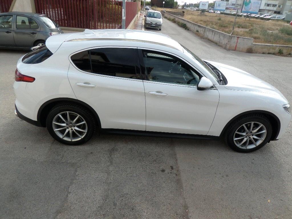 ALFA ROMEO STELVIO 2.2 TD 190CV AT8 RWD EXECUTIVE - Navi-Pelle-2 Park-Camera