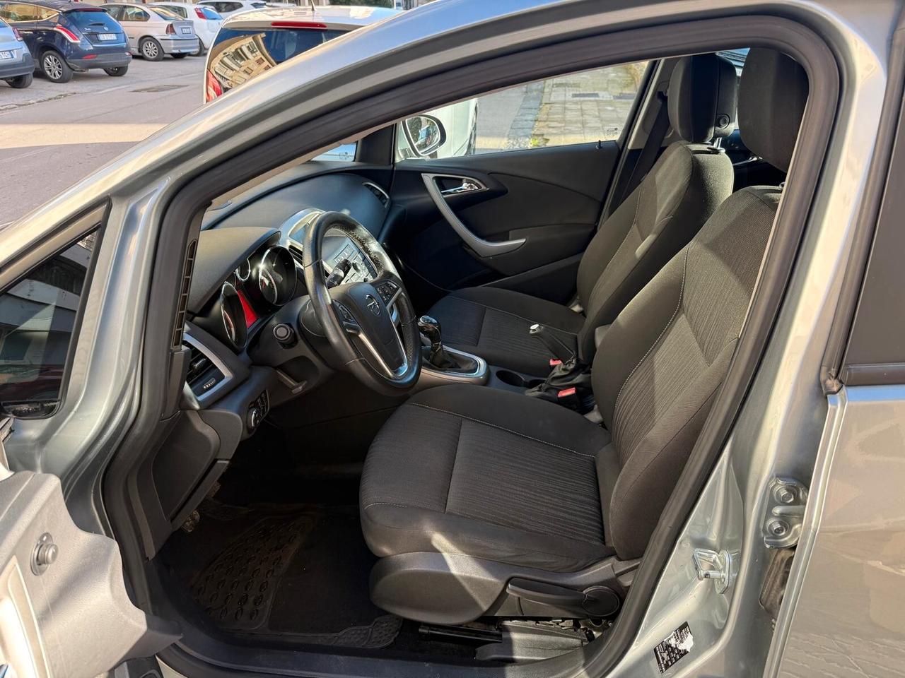 Opel Astra 1.7 CDTI 110CV 5 porte Cosmo