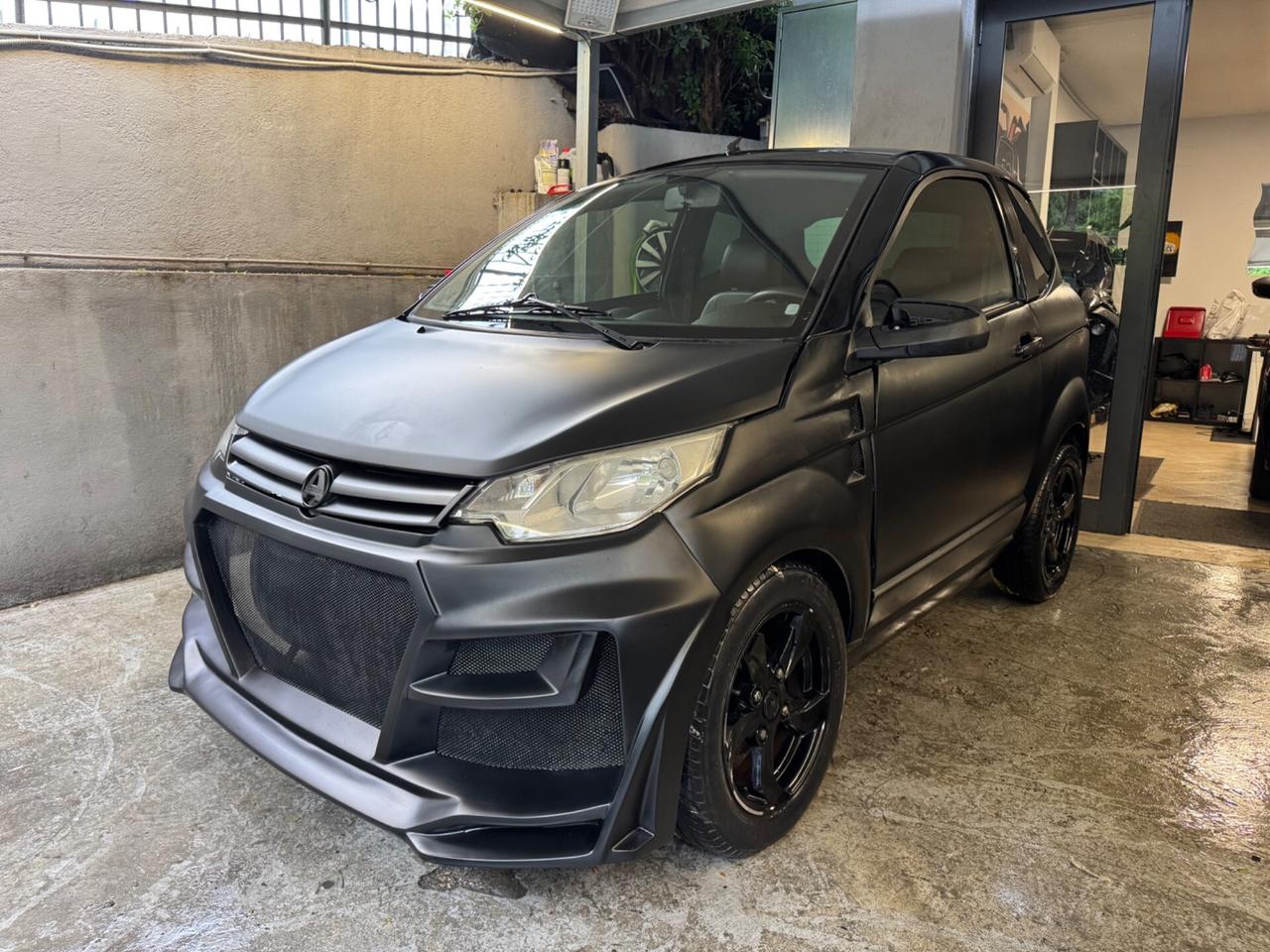 Aixam Sport Pack Nero Opaco Permute e trasporto