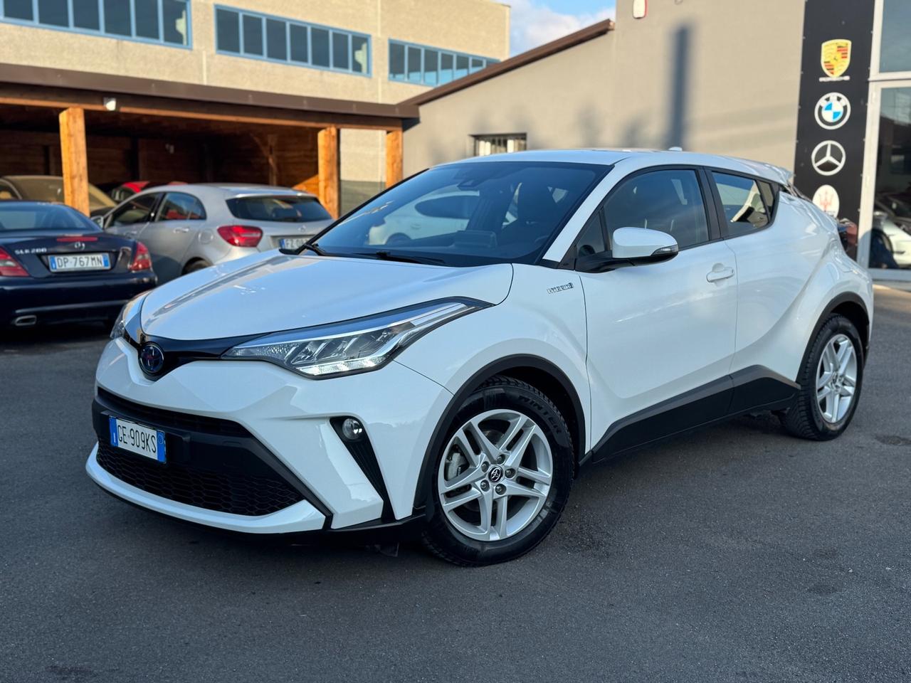Toyota C-HR 1.8 Hybrid E-CVT Toyota Team