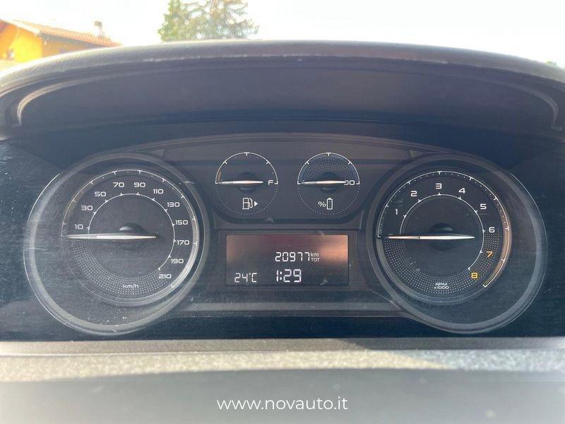 Lancia Ypsilon 1.0 FireFly 70cv Hybrid Silver