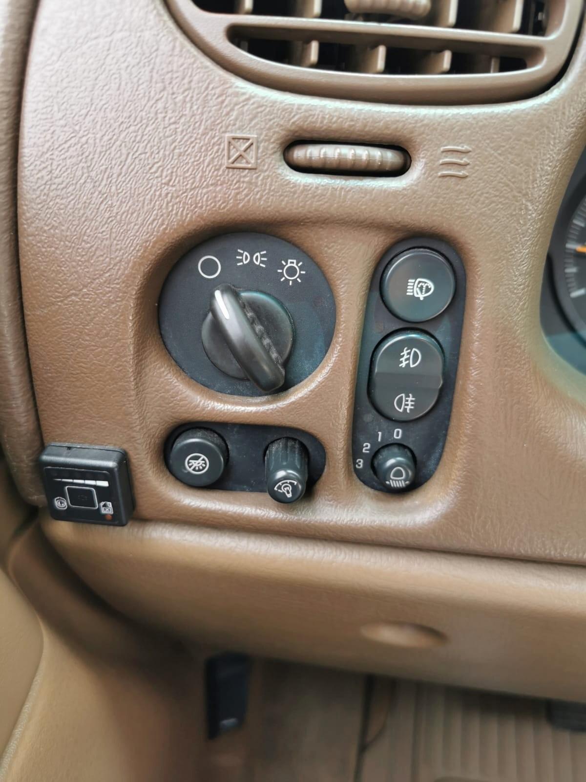 Chevrolet Trailblazer 4.2 L6 LTZ Gpl Autocarro