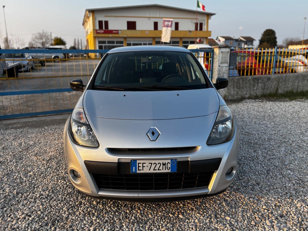 Renault Clio 1.2 16V 5 porte Luxe