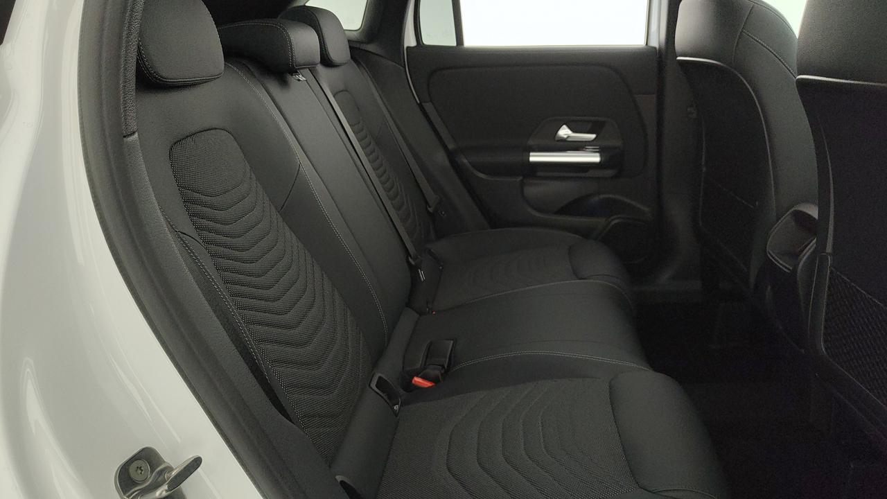 Mercedes-Benz GLA 200 d automatic