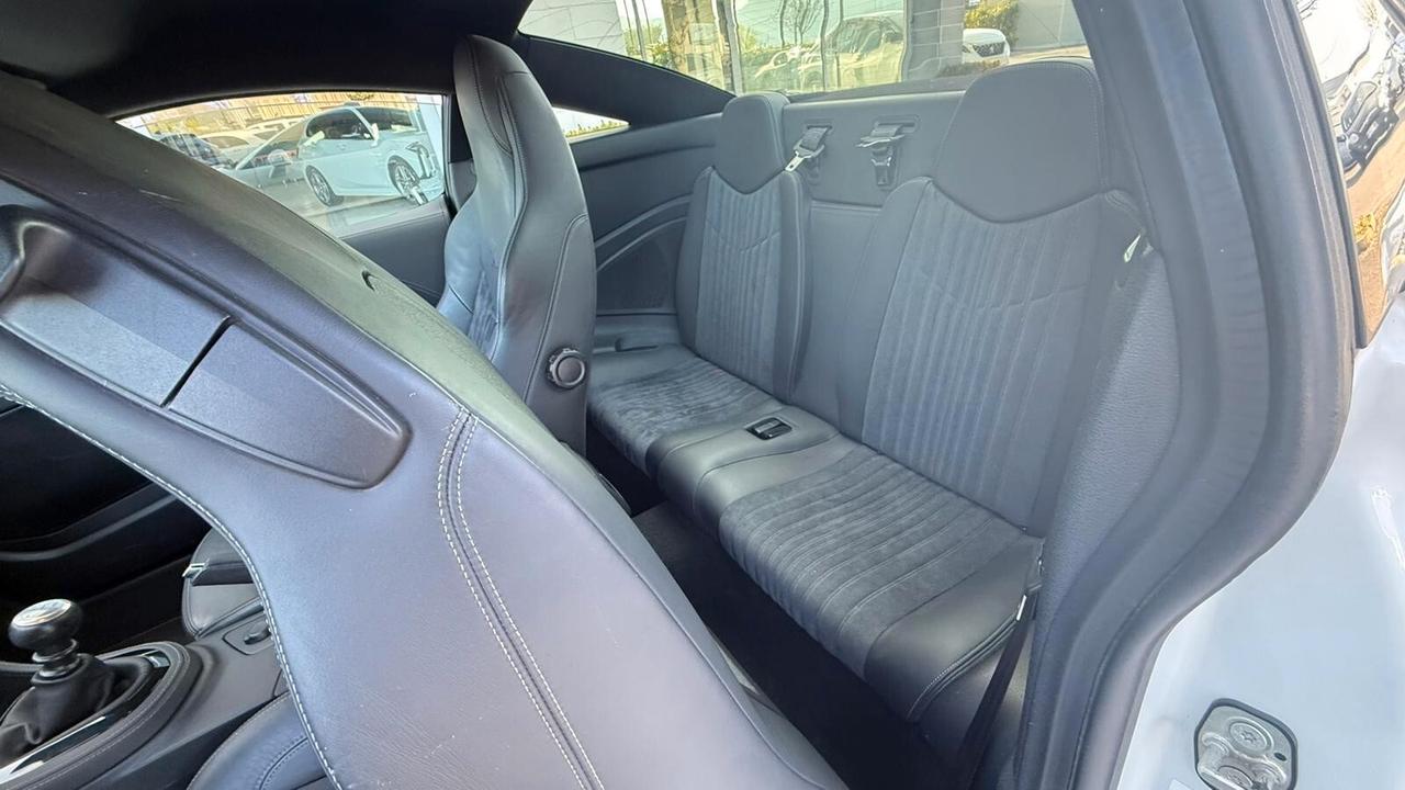 Peugeot RCZ 2.0 HDi 163CV