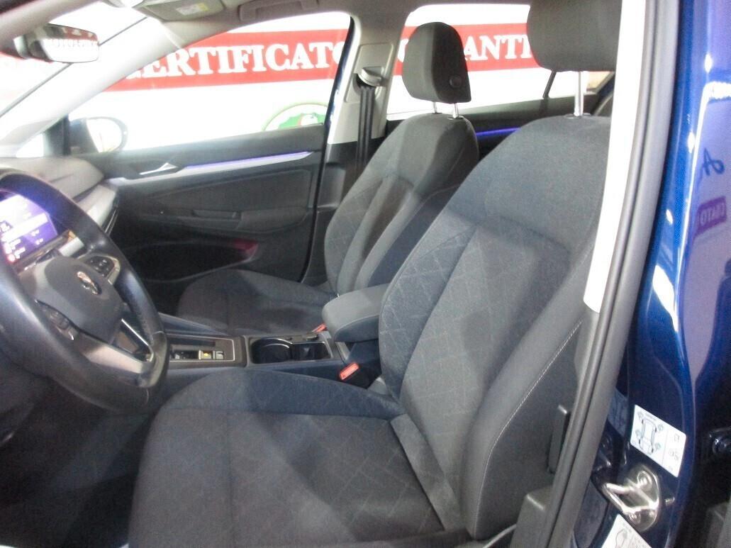 Volkswagen Golf 1.0 eTSI EVO DSG Life