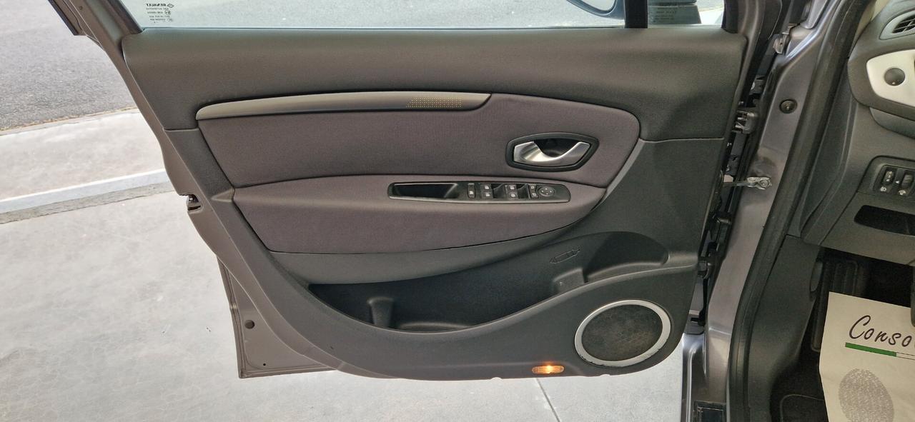 Renault Scenic X-Mod 1.5 dCi 110cv Luxe