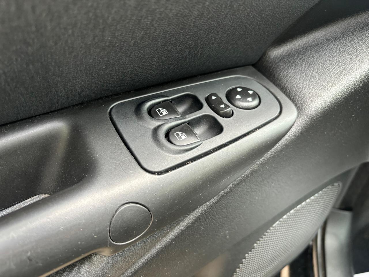 Lancia Ypsilon 1.2 69 CV NEOPATENTATI