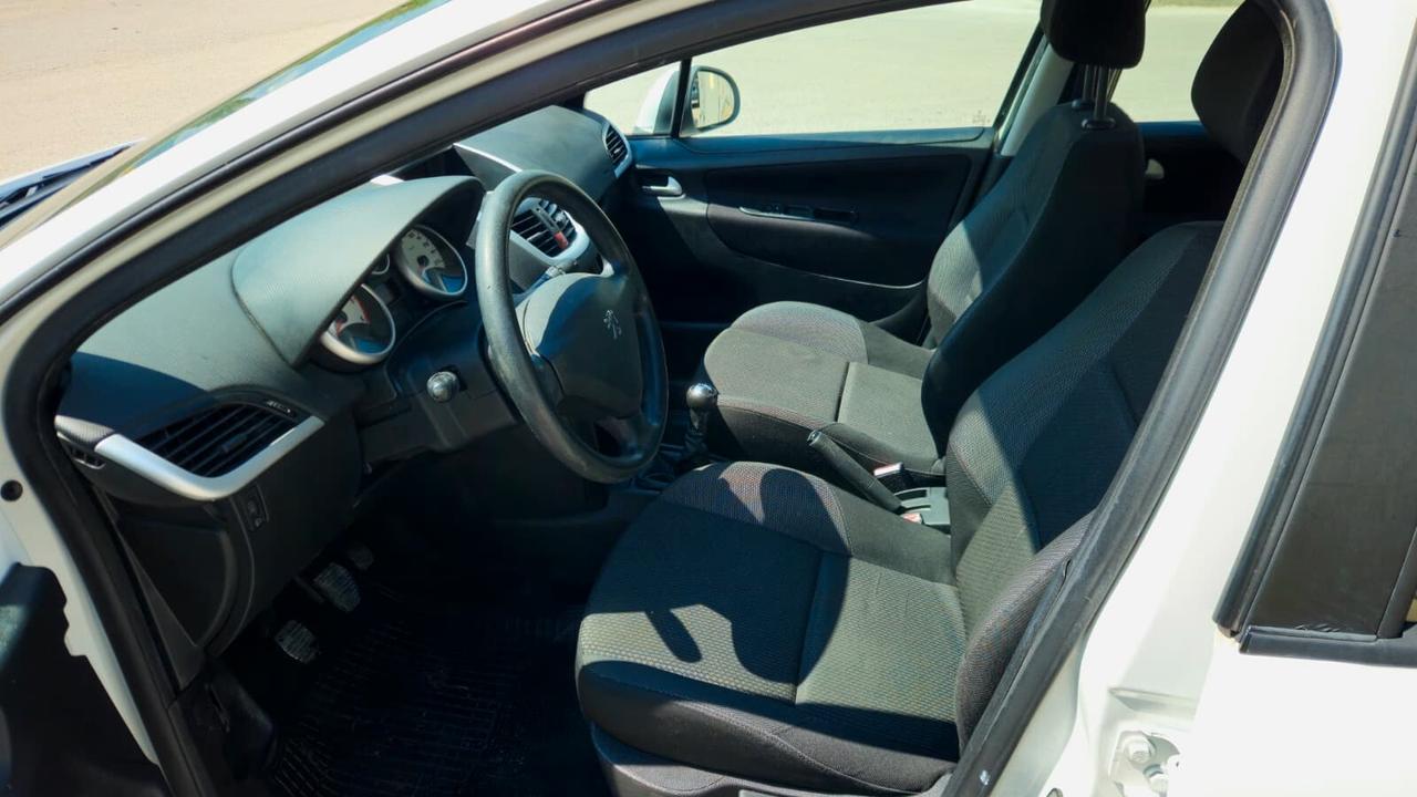 Peugeot 207 1.4 HDi 68CV 5p. Energie Sport