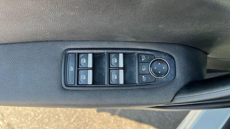 Renault Captur 1.6 E-TECH Plug-in Hybrid 160cv Intens Auto