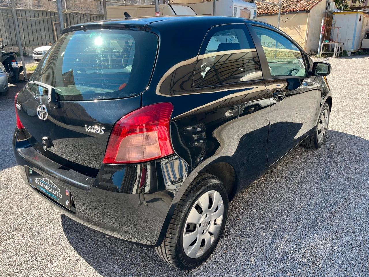 Toyota Yaris 2008 1.0 VVT-i 70CV DA VETRINA