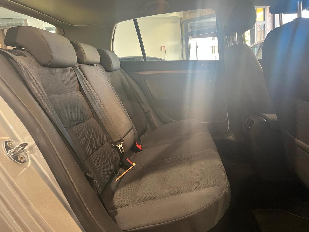 Volkswagen Golf 1.6 5p. Comfortline