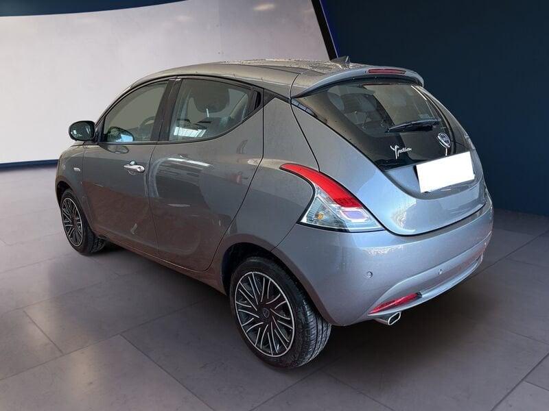 Lancia Ypsilon III 2021 1.0 firefly hybrid Gold s&s 70cv