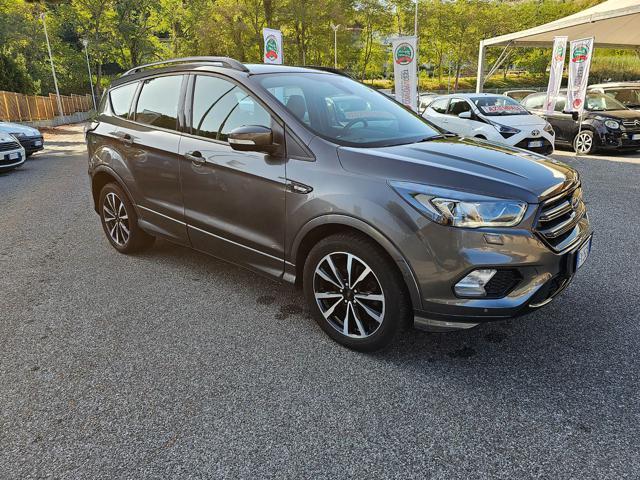 FORD Kuga 2.0 TDCI 150 CV S&S 4WD Powershift ST-Line