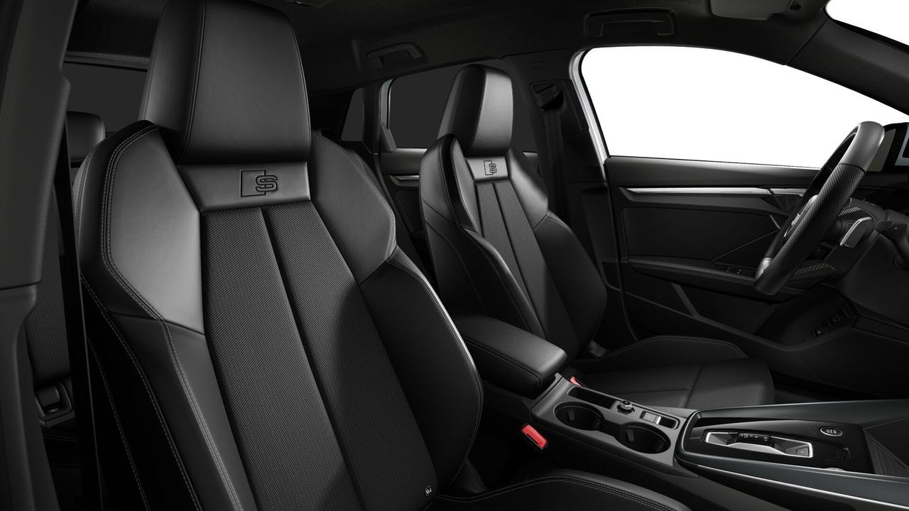 AUDI Audi A3 allstreet Identity Contrast TFSI e 150 kW S tronic