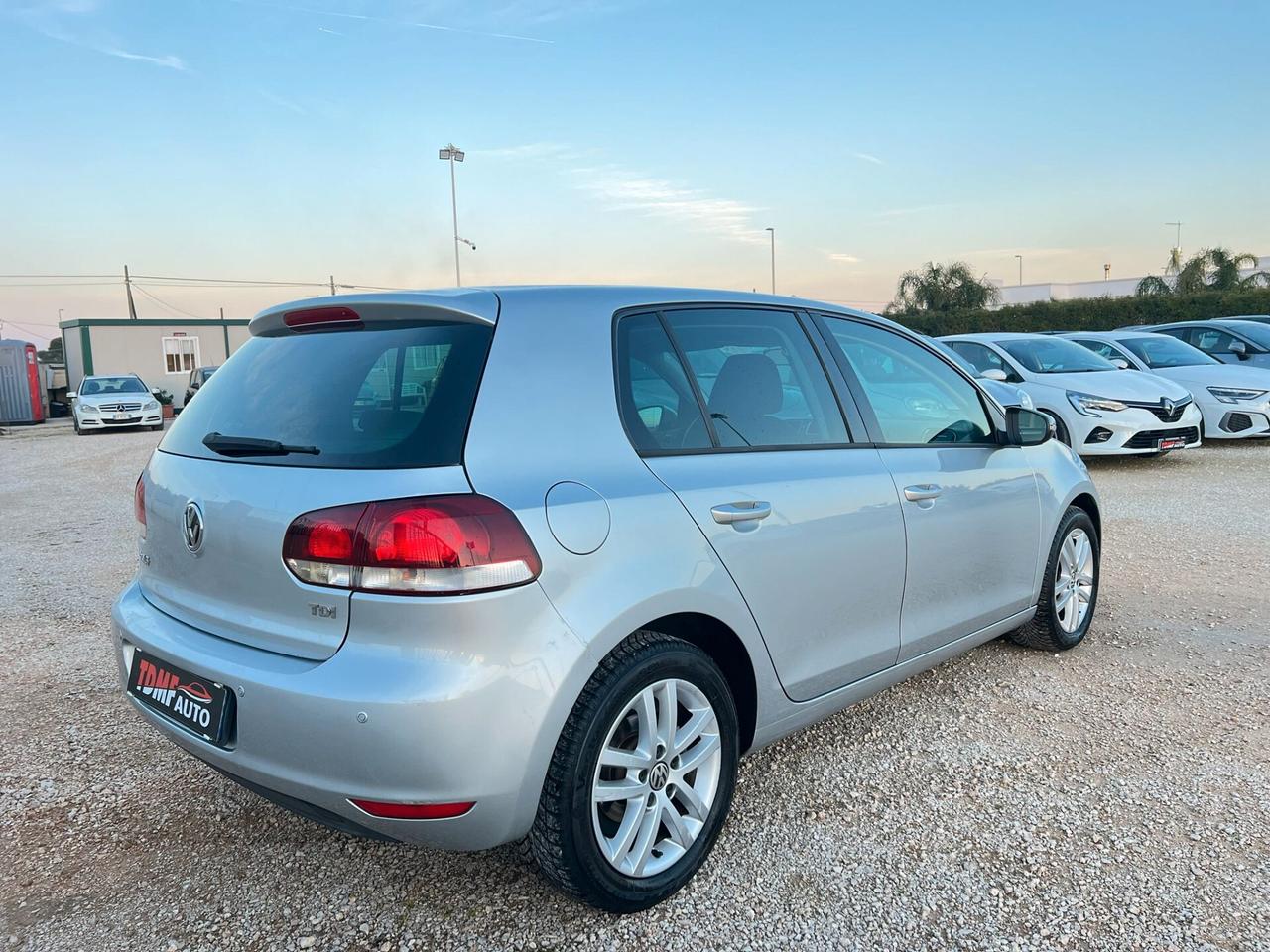 Volkswagen Golf 1.6 TDI 105 cv 5p. Comfortline